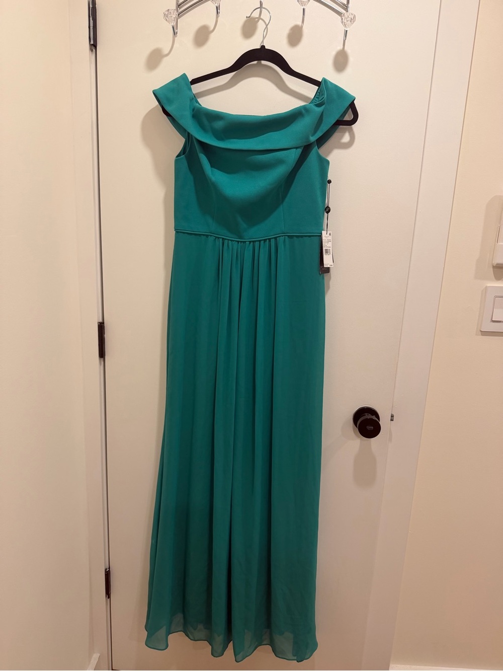 NWT Adrianna Papell Green Maxi Dress
